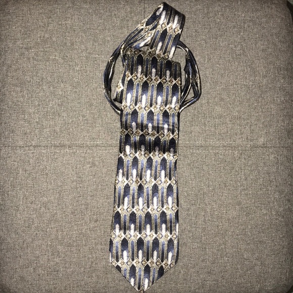 EUC Stafford Men’s Tie - Picture 4 of 5